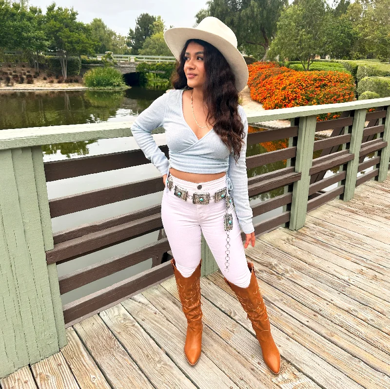 Light Blue Cropped Long Sleeve Shirt Elegant Button-Down Short Shirt