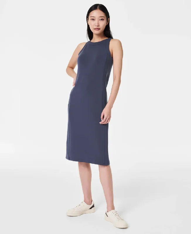 SPANX - AIRESSENTIALS SIDE STRIPE MIDI DRESS Stylish Button-Up Midi Dress