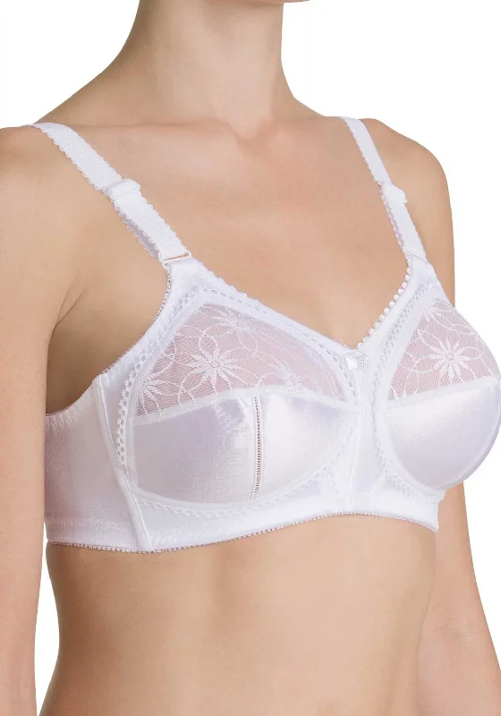 Triumph Doreen Luxury Non Wired Bra, White Soft Strapless Bra
