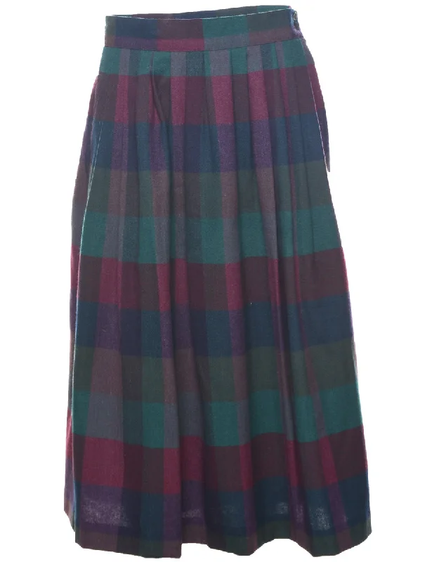 Checked Pleated Skirt - M pleated skirt texture