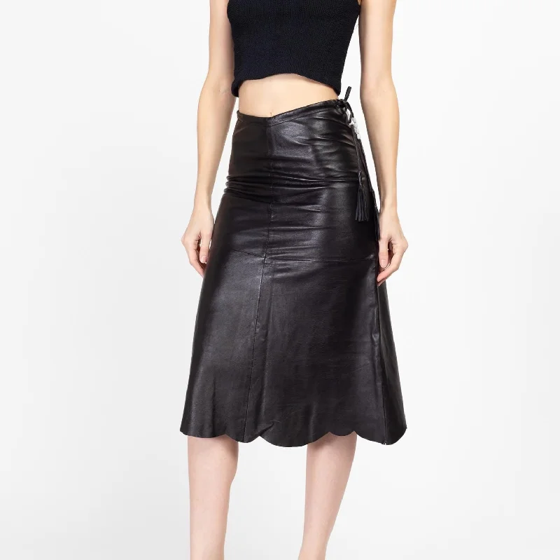 XS 90s Black Leather Scalloped Hem Midi Skirt lightweight skirt design